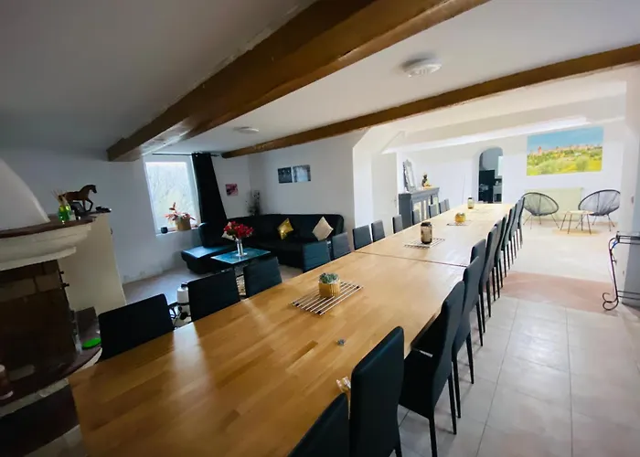 펜션 Domaine De Gourgounet A La Ferme, De Groupe 25 Couchages Avec Piscine Privative Villefloure
