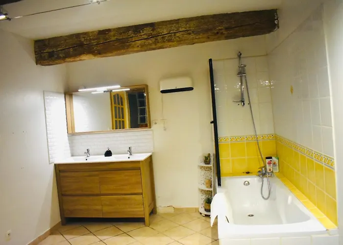 Domaine De Gourgounet A La Ferme, De Groupe 25 Couchages Avec Piscine Privative * Villefloure